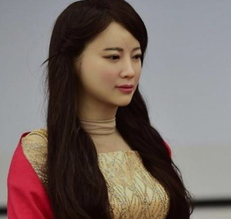 Peneliti Asal Cina Kembangkan Robot Cantik