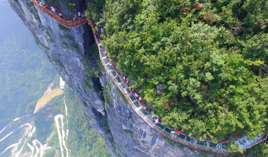 Lokasi Menakjubkan untuk Melihat Dunia dari Atas