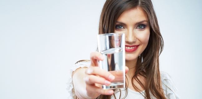 Atasi Malas Minum Air Putih