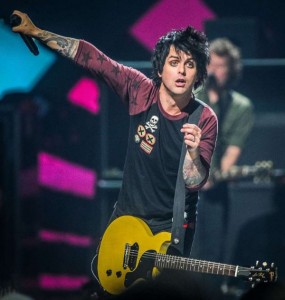 Billie Joe Armstrong : Donald Trump Seperti Hitler Sialan