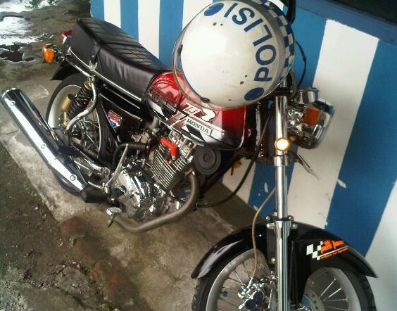cb ne polisi