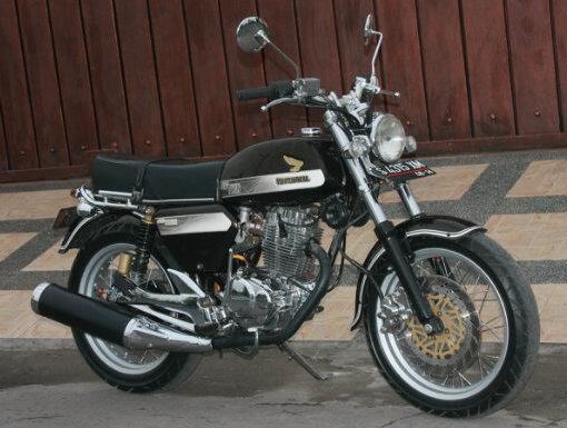 cb twin black