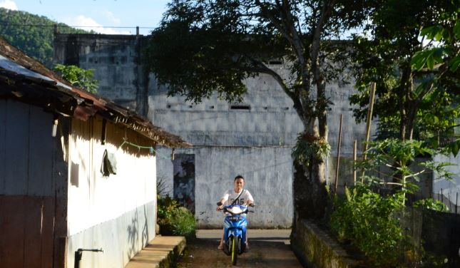 jalan masuk