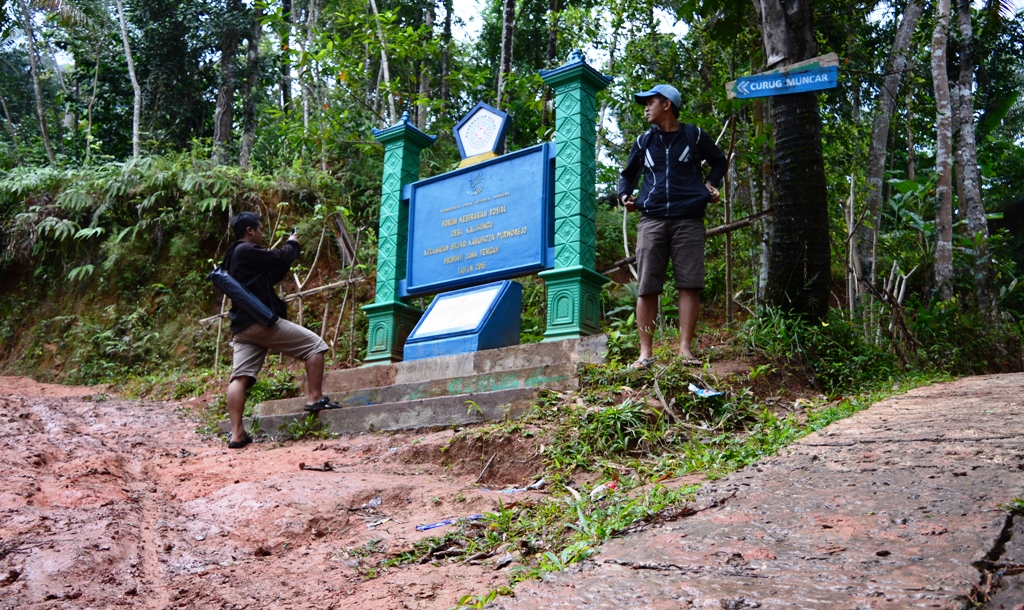 Tidak semua yang kanan selalu benar, justru akan tersesat kalau ke Curug Muncar