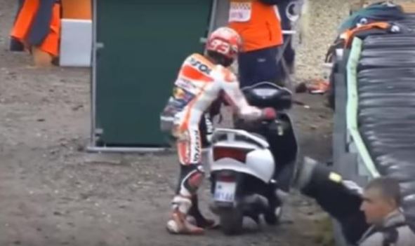 Marquez Ketahuan 'Nyololong' Skuter
