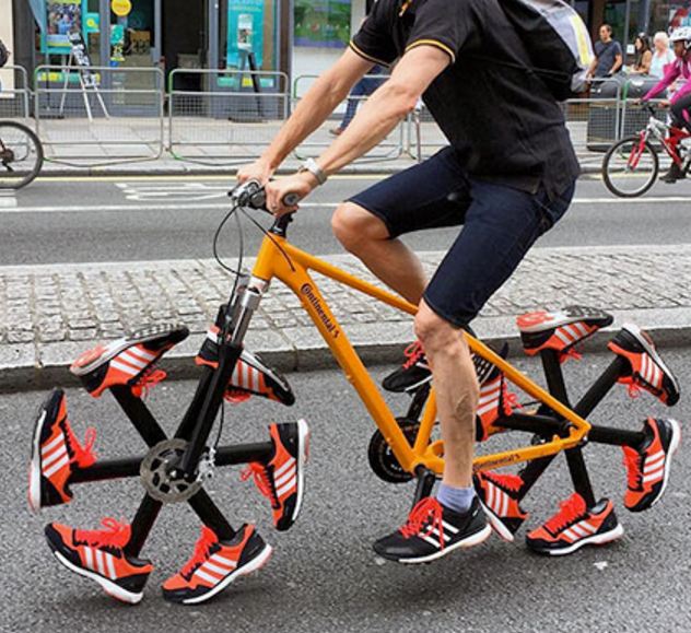 Gowes Sepeda beroda Sepatu